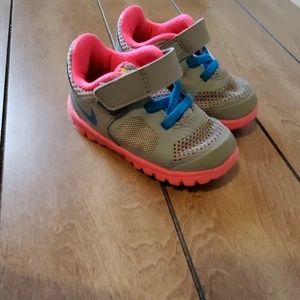 *HOST PICK* Toddler Nike Shoes